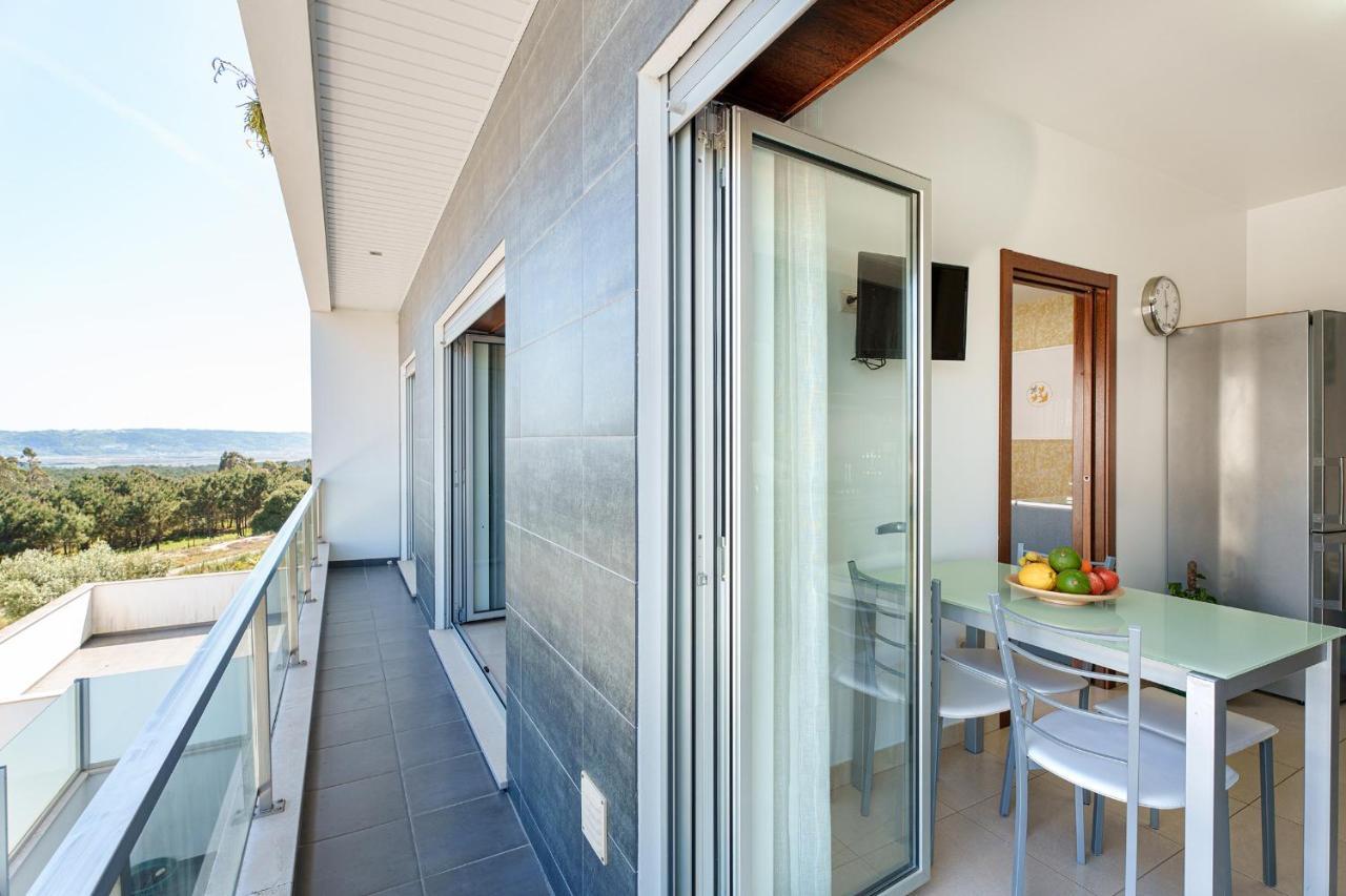 Alohouse Nazare Apartment Exterior photo